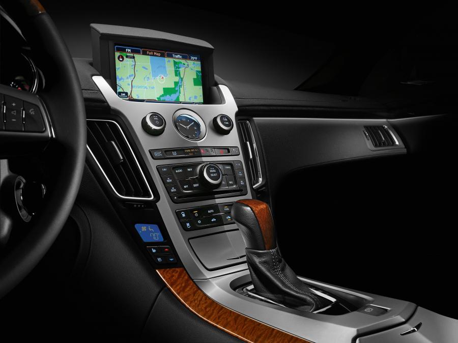  Cadillac CTS Coupe 2011 года  (фото 111 из 128)